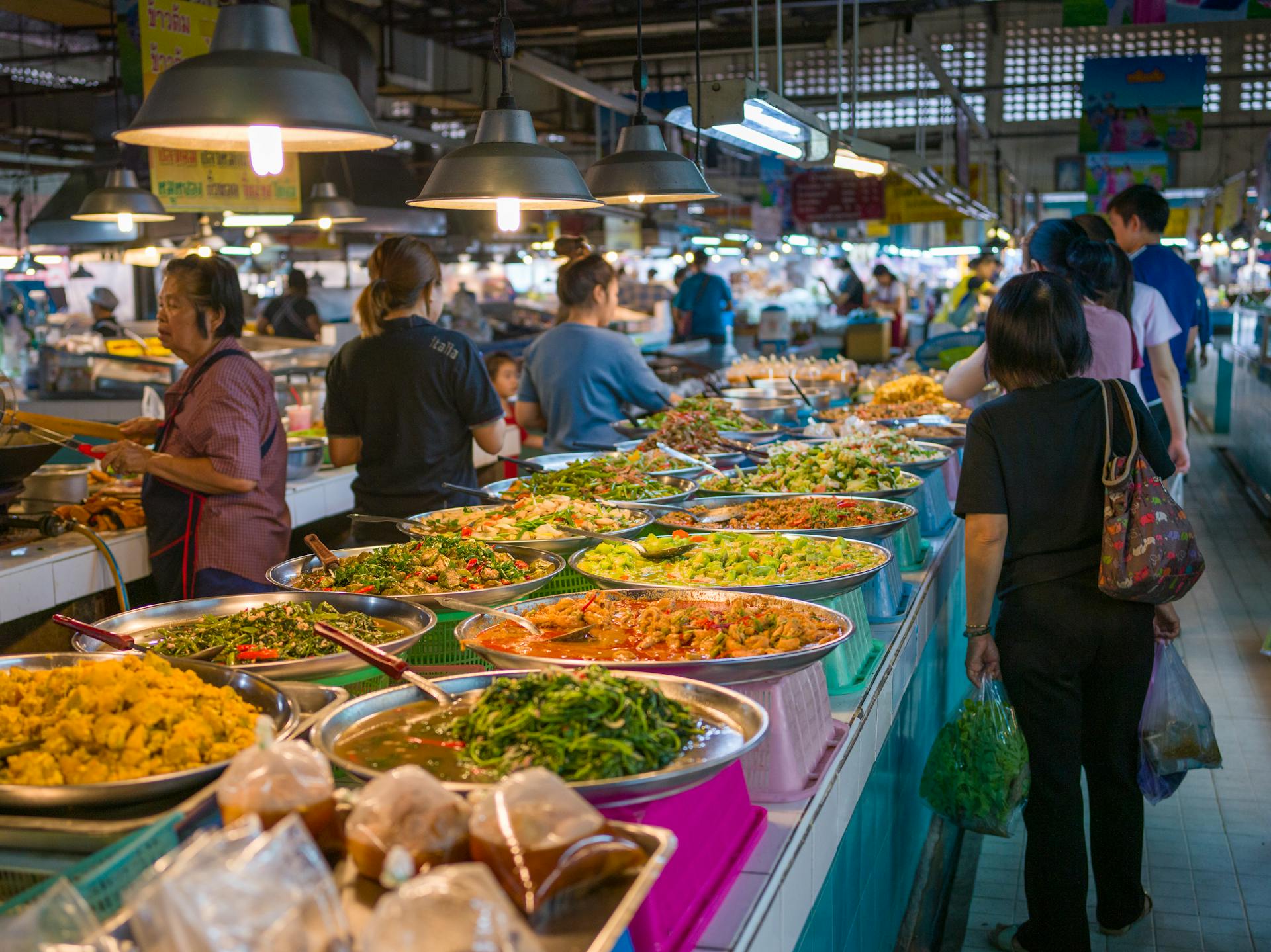 Vielfalt der lokalen Küche in Thailand – Restaurants & Street Food entdecken